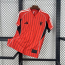 CAMISA DE BASEBOL DO MANCHESTER UNITED 25/26 VERMELHO E PRETO